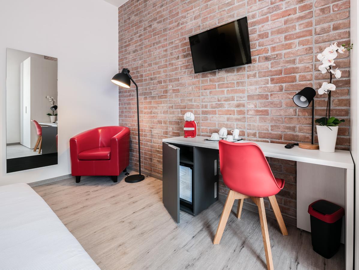 Lele Rooms San Lorenzo 로마 외부 사진