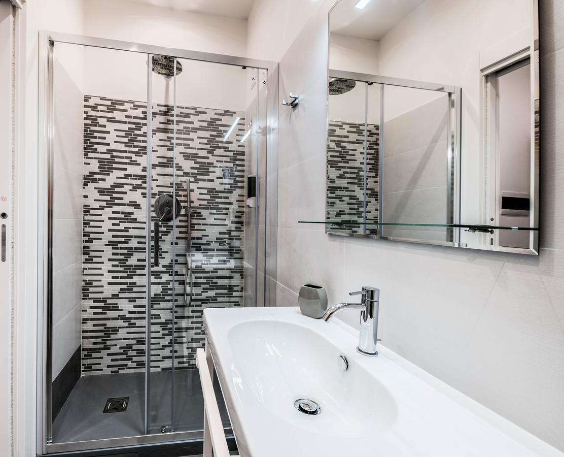 Lele Rooms San Lorenzo 로마 외부 사진