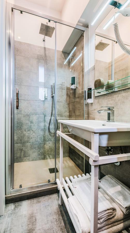 Lele Rooms San Lorenzo 로마 외부 사진
