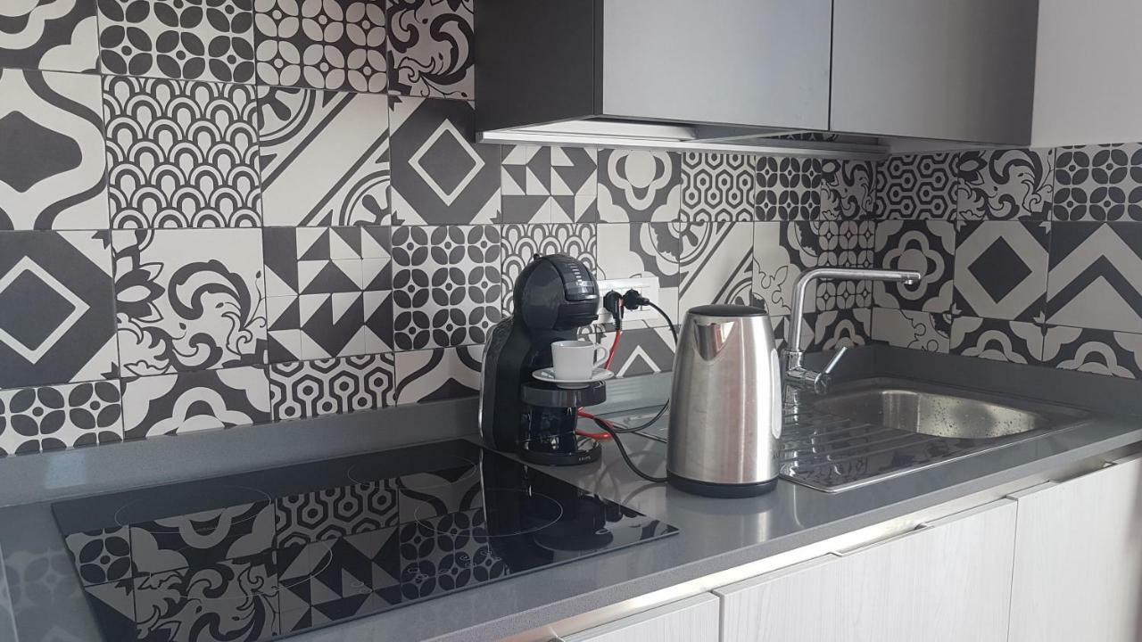 Lele Rooms San Lorenzo 로마 외부 사진